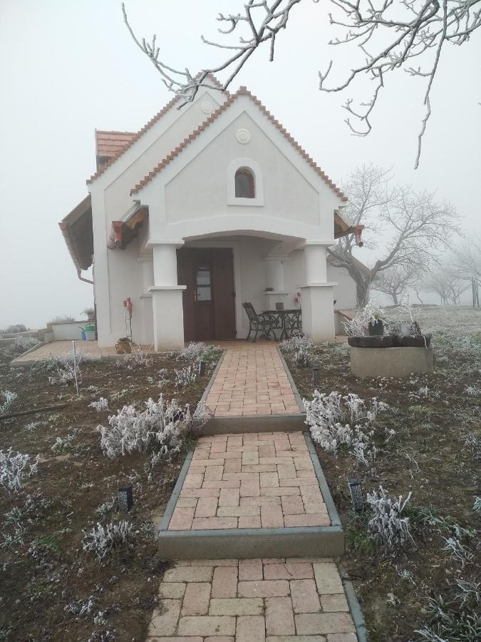 Casa Beata Villa Lesencetomaj Dış mekan fotoğraf