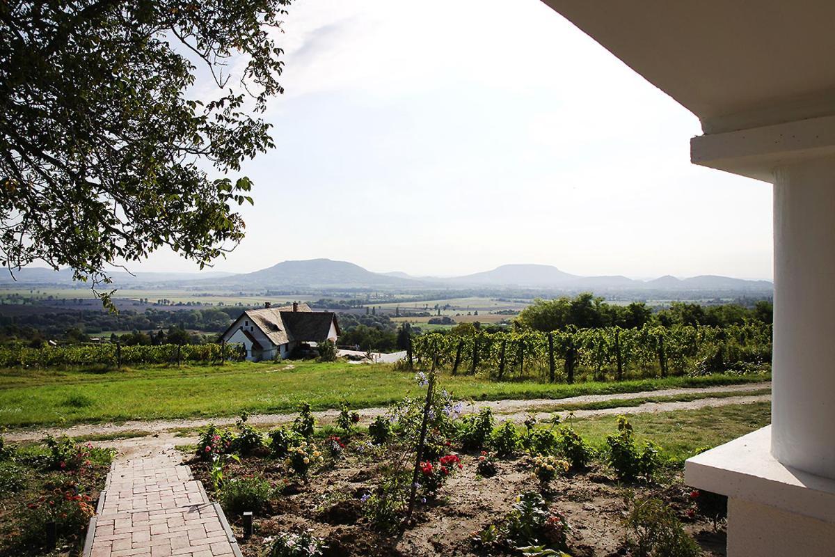 Casa Beata Villa Lesencetomaj Dış mekan fotoğraf